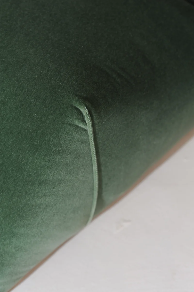 Le Bambole Chaise Lounge by Mario Bellini in Green Velvet Mohair Italy, 1971