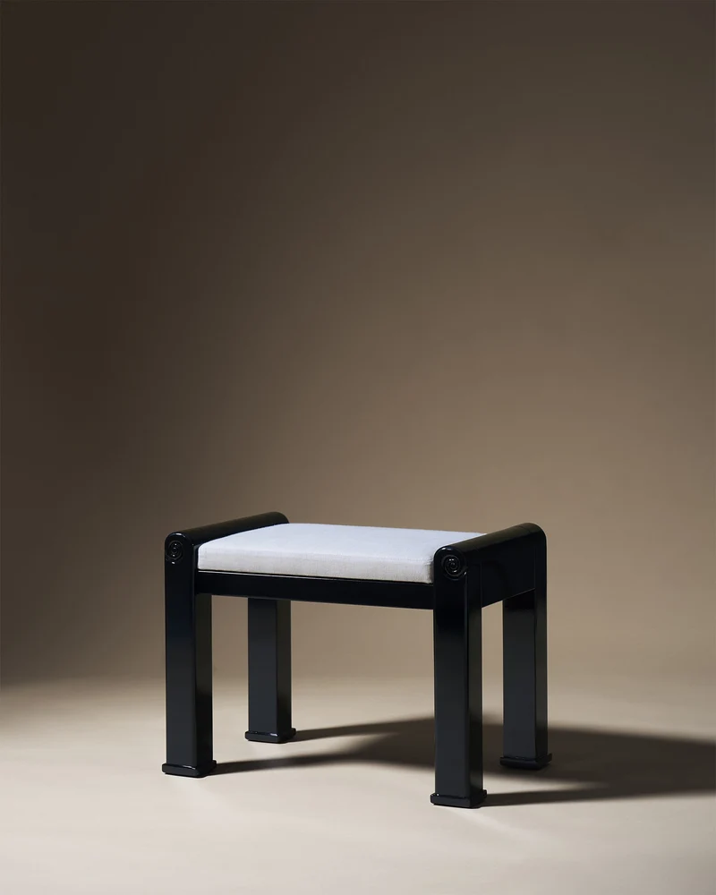 The Nautilus Stool