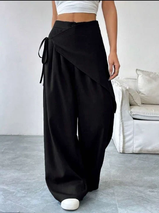 Pantalon Large à Design Asymétrique "Horizon" – Élégance Moderne