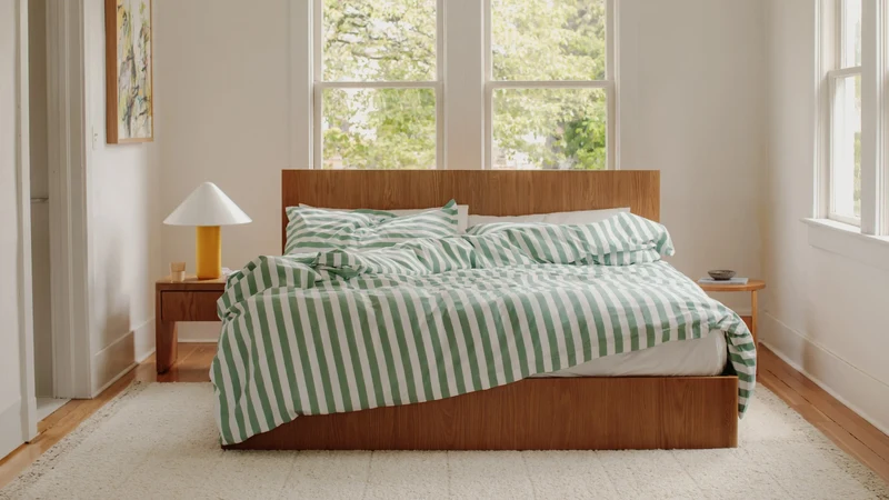 Form Storage Bed, King, White Oak
