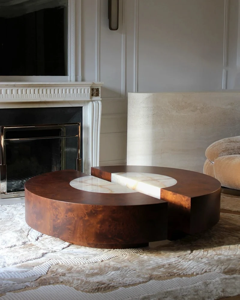 'Baci' Round Wood and Shell Onyx Table