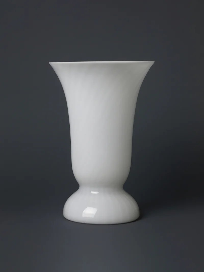 Mid Century Murano Swirl Glass Table Lamp in Goblet Shape