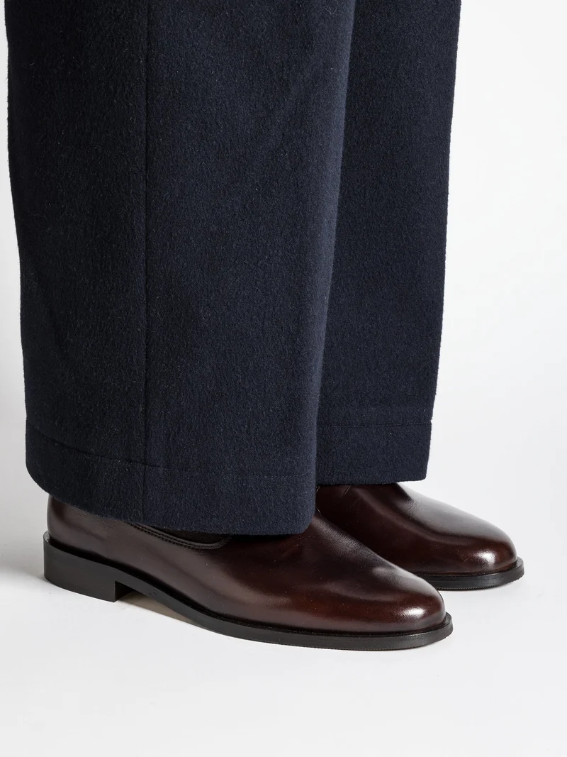 SLIM DARK BROWN LEATHER