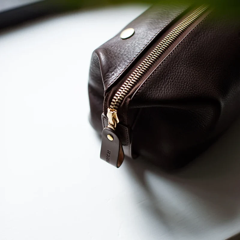 Leather Wash Bag / Dopp Kit - Brown