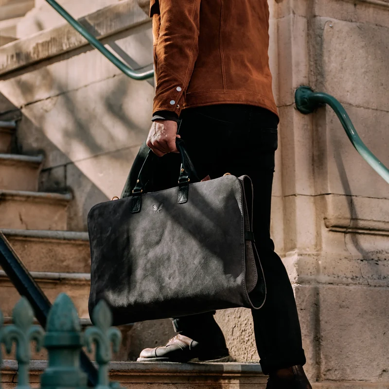 Suede Trifold - Storm Grey