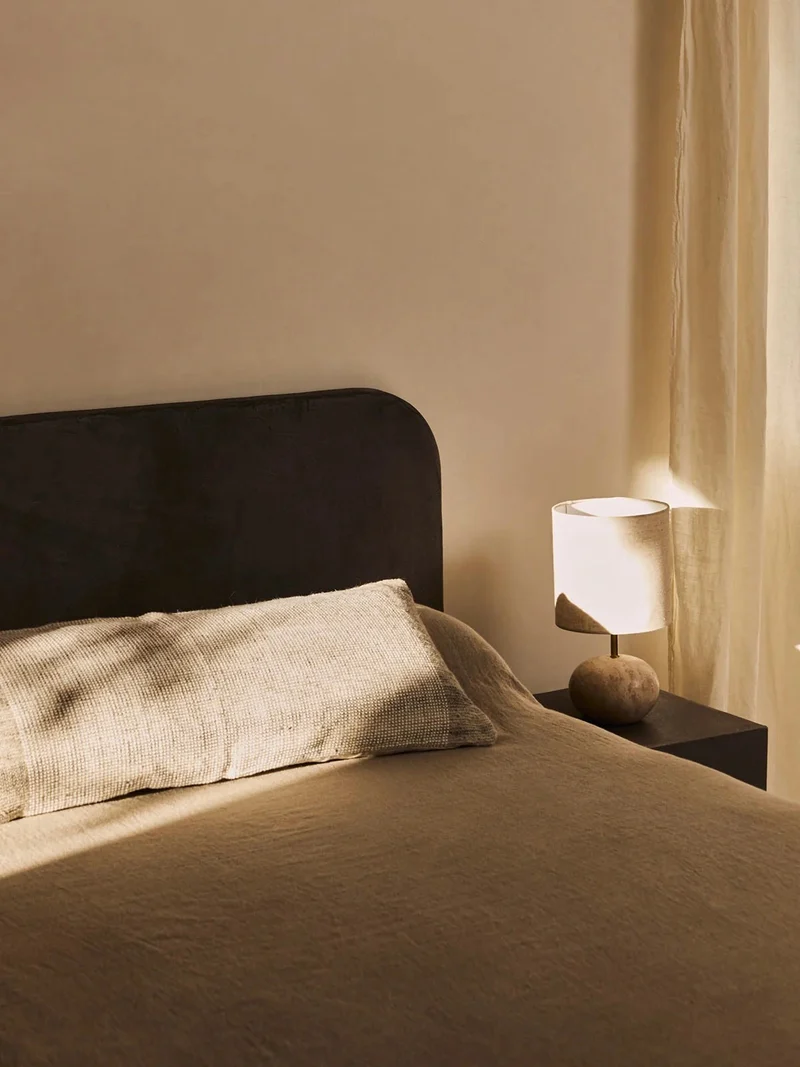 "Ruperto" Headboard