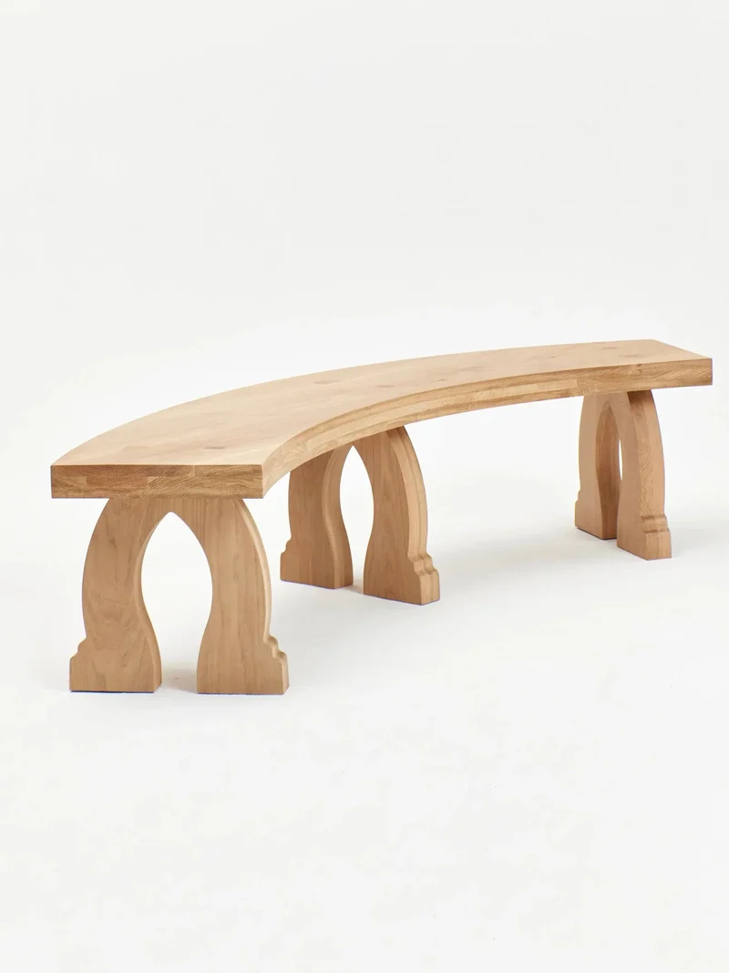 "Sintra" Curved Bench in Oak